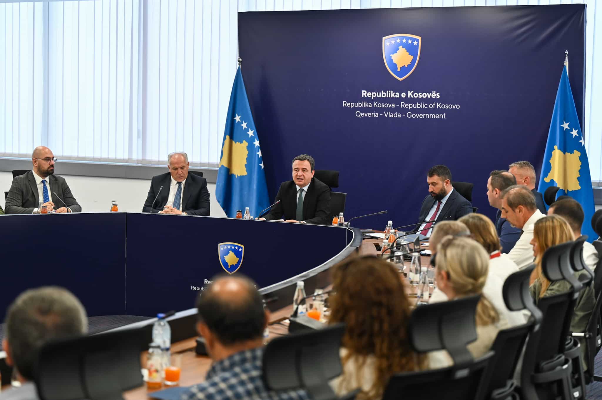 Acting Prime Minister Kurti Attended a Meeting with Municipal Offices for Communities and Return