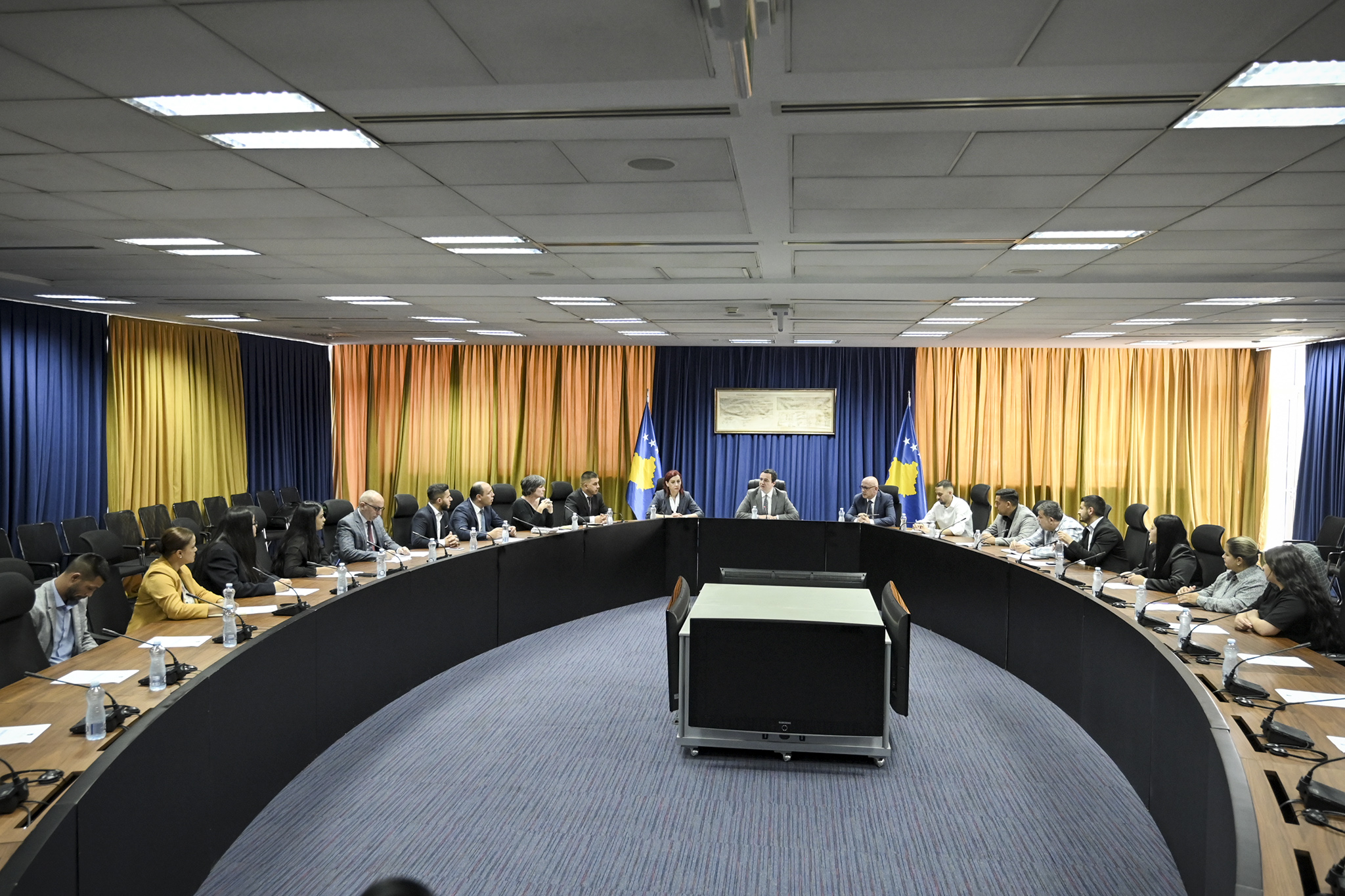 Round table organized the Ashkali community!